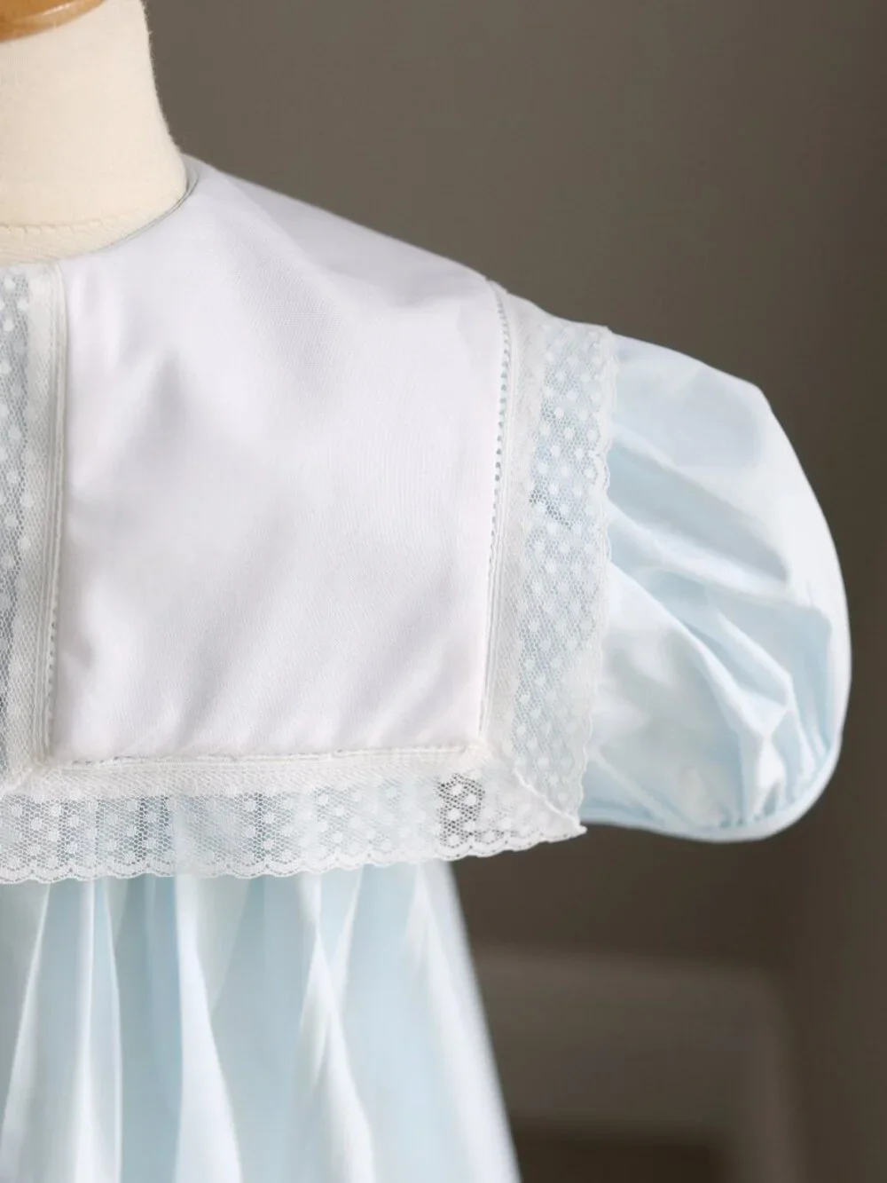 Blue Heirloom Dress White Collar Vintage Lace Trim Portrait Special Occasion NWT